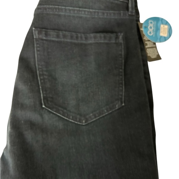 Liverpool Kennedy - High-rise straight leg with welt pockets in Harlan - Picture 3 of 6